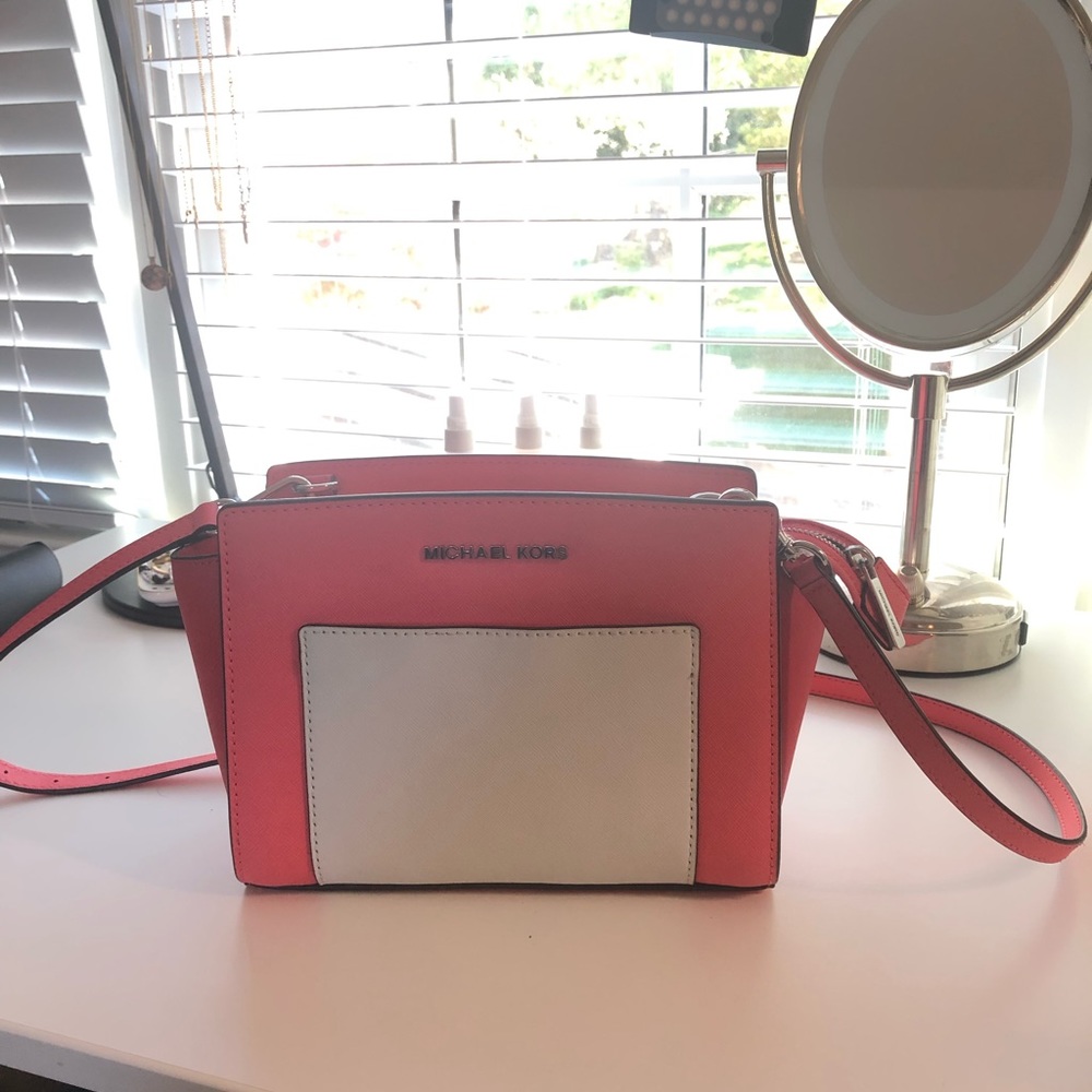 Michael Kora Pink and White Bag